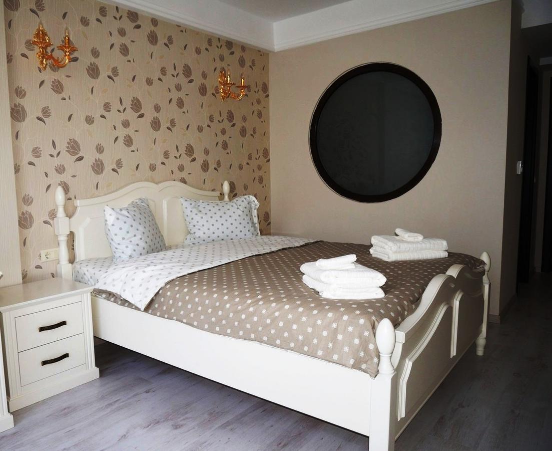 Romantic Boutique Focsani Ngoại thất bức ảnh