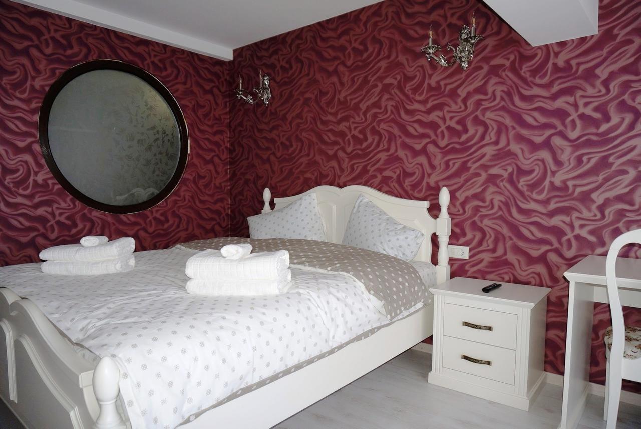 Romantic Boutique Focsani Ngoại thất bức ảnh