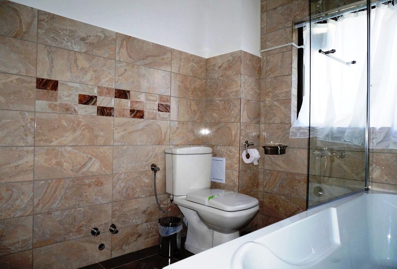 Romantic Boutique Focsani Ngoại thất bức ảnh