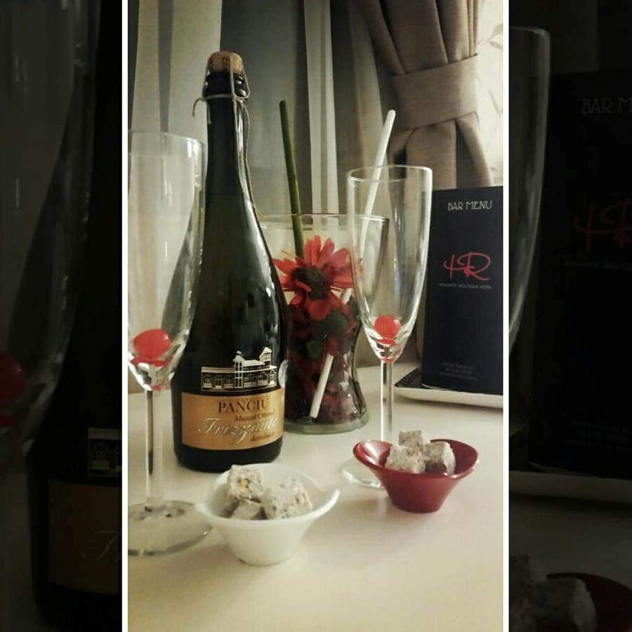 Romantic Boutique Focsani Ngoại thất bức ảnh